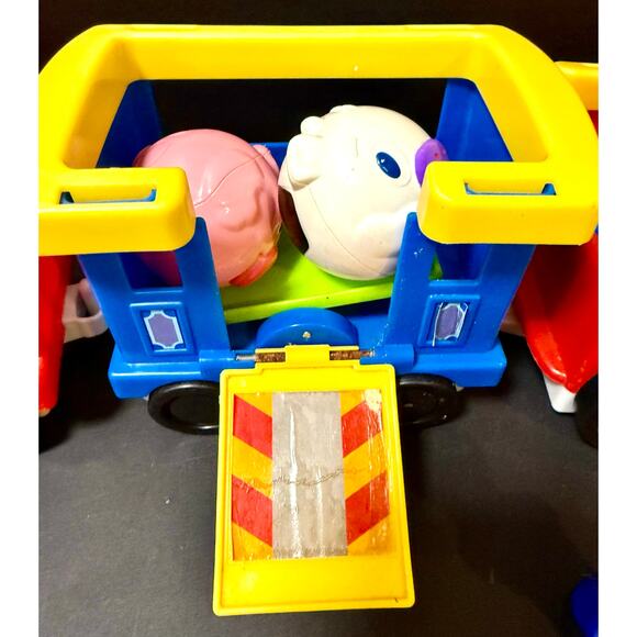 Fisher Price Load n Go Train engineer, dog, balls toot toots excellent vehicle - Picture 3 of 6